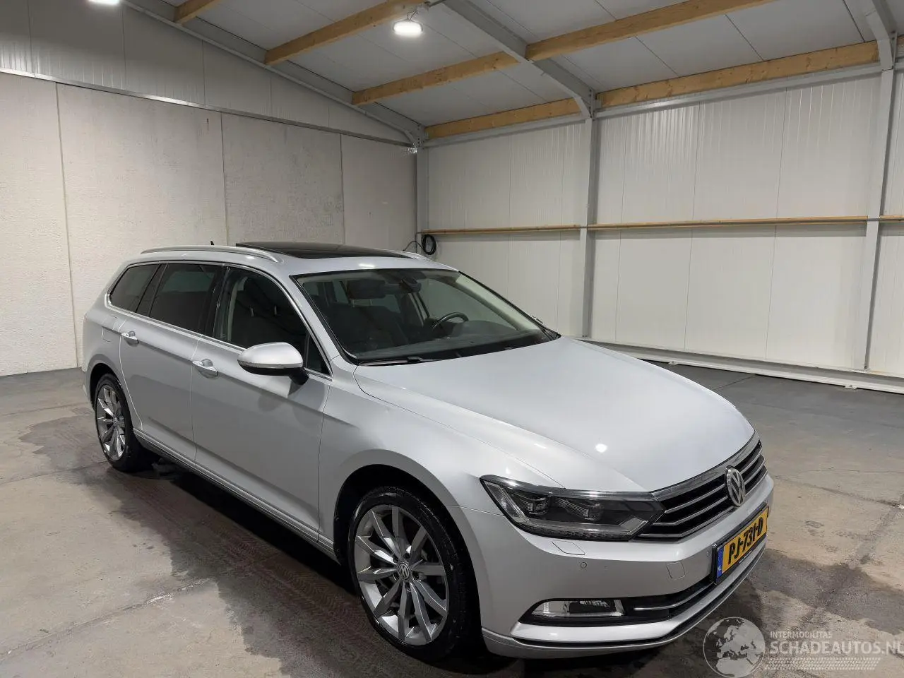 Volkswagen Passat 2017 foto 2