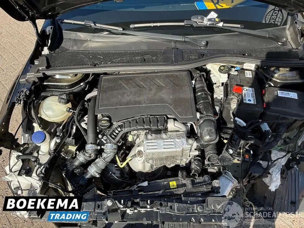 Peugeot 208 2022 photo 9