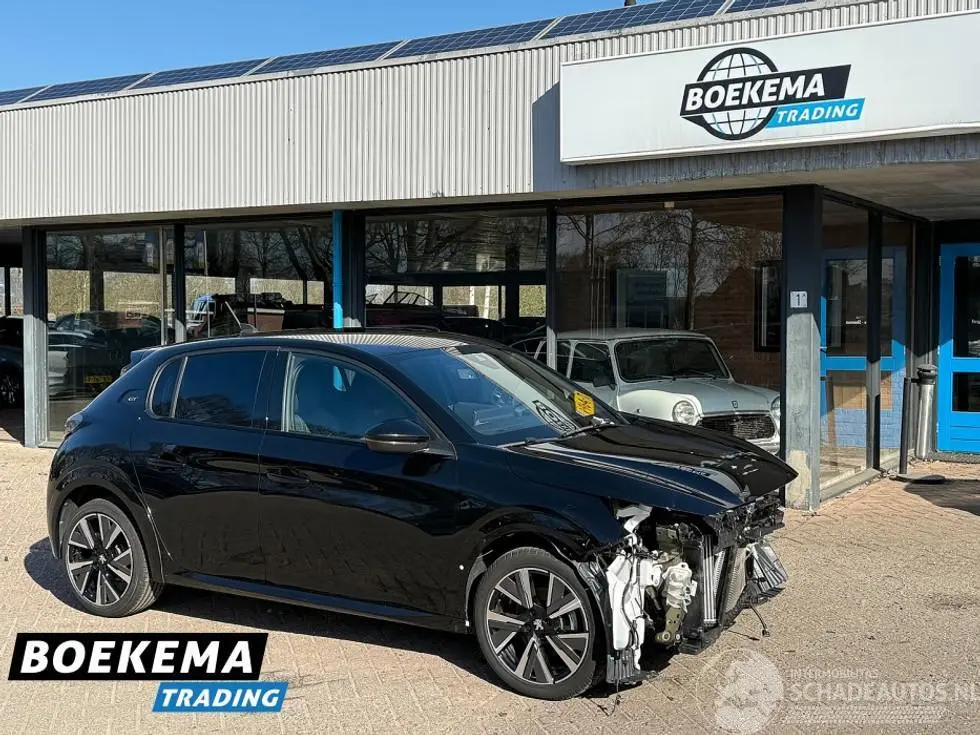 Peugeot 208 2022 photo 1