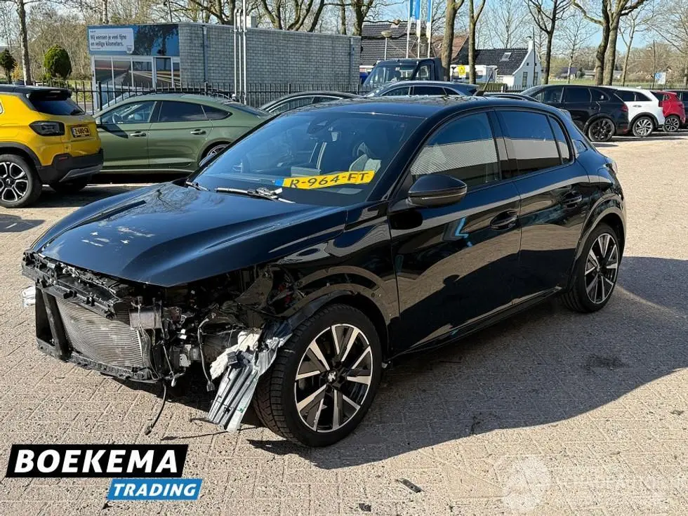 Peugeot 208 2022 photo 4