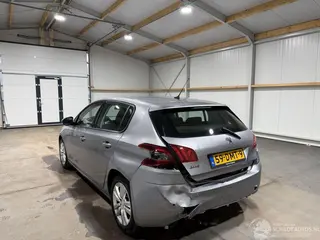 Peugeot 308 2020 photo 12