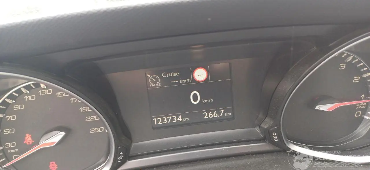Peugeot 308 2021 photo 9
