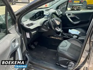 Peugeot 2008 2017 фото 12