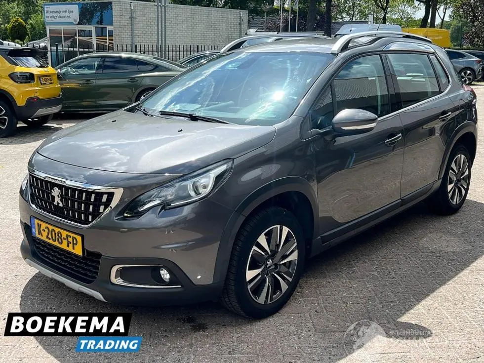 Peugeot 2008 2017 фото 4