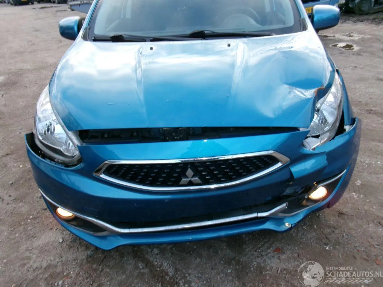 Mitsubishi Space-star 2019 фото 8