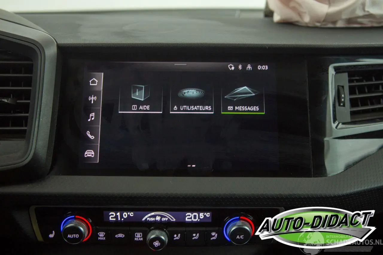 Audi A1 2022 фото 8