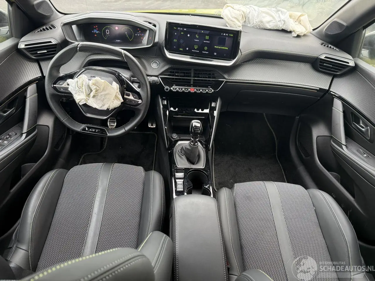 Peugeot 208 2024 фото 10