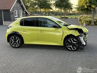 Peugeot 208 2024 фото 3