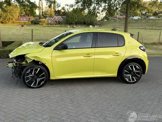 Peugeot 208 2024 фото 1