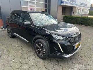 Peugeot 2008 2020 фото 4