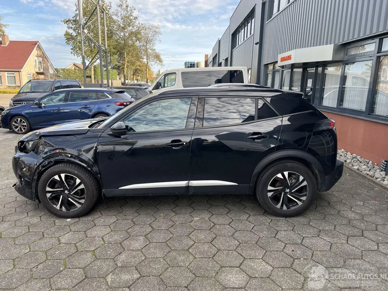 Peugeot 2008 2020 фото 2