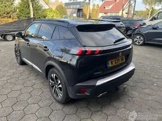 Peugeot 2008 2020 фото 3