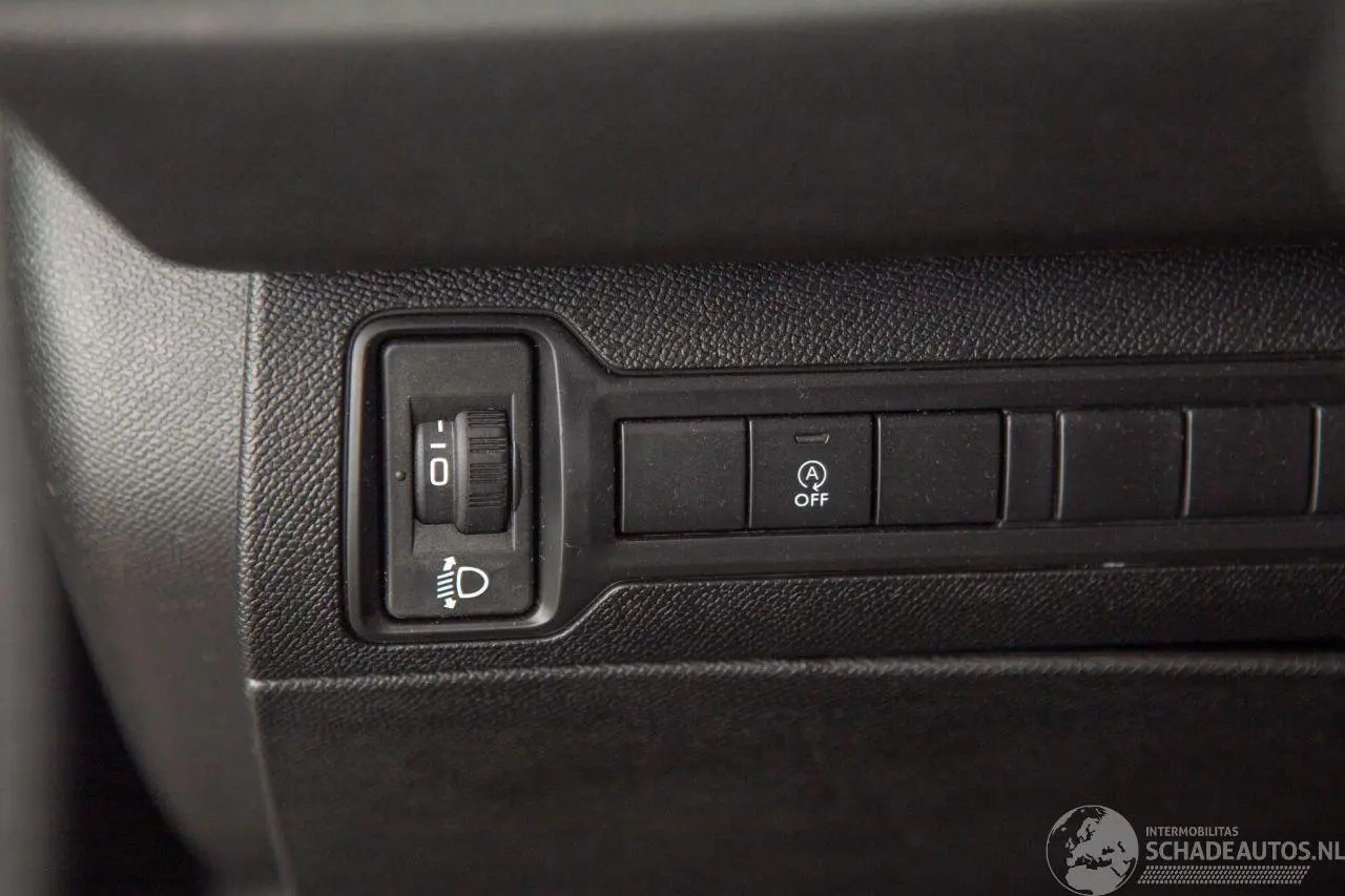 Peugeot 308 2019 photo 11