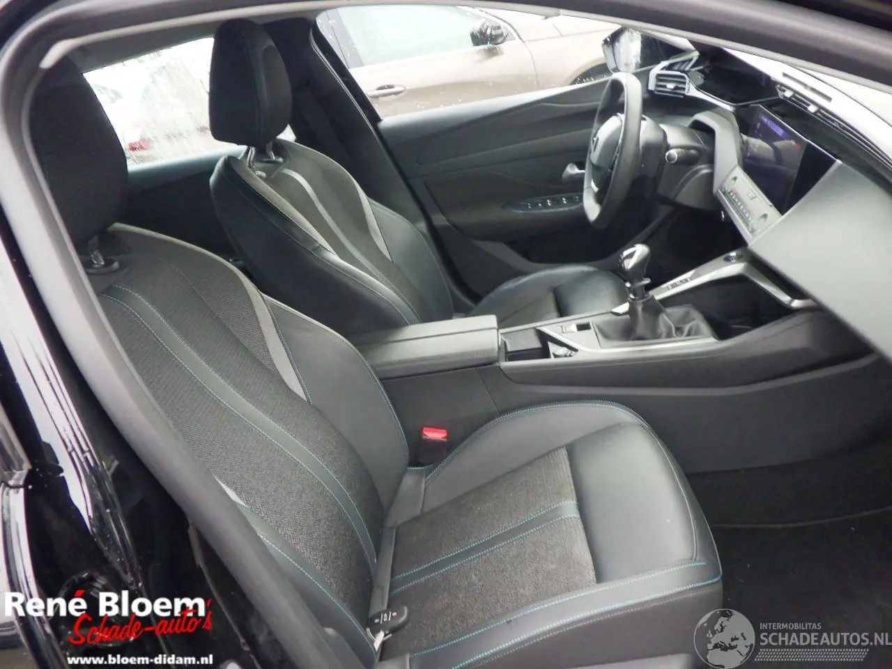 Peugeot 308 2024 фото 8