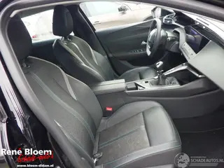 Peugeot 308 2024 фото 8