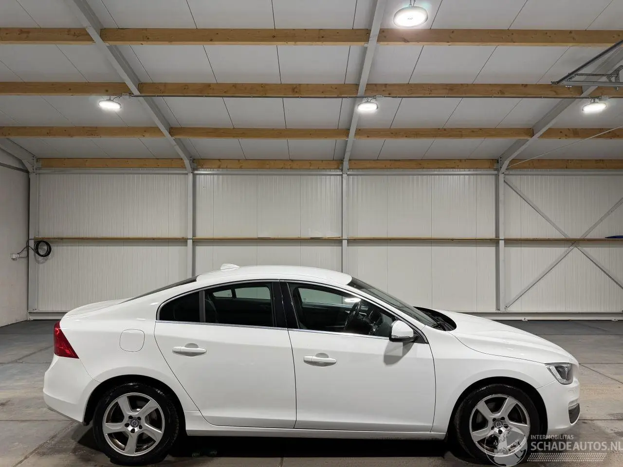 Volvo S-60 2017 фото 1
