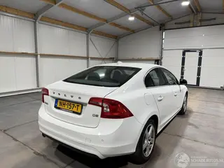 Volvo S-60 2017 фото 6