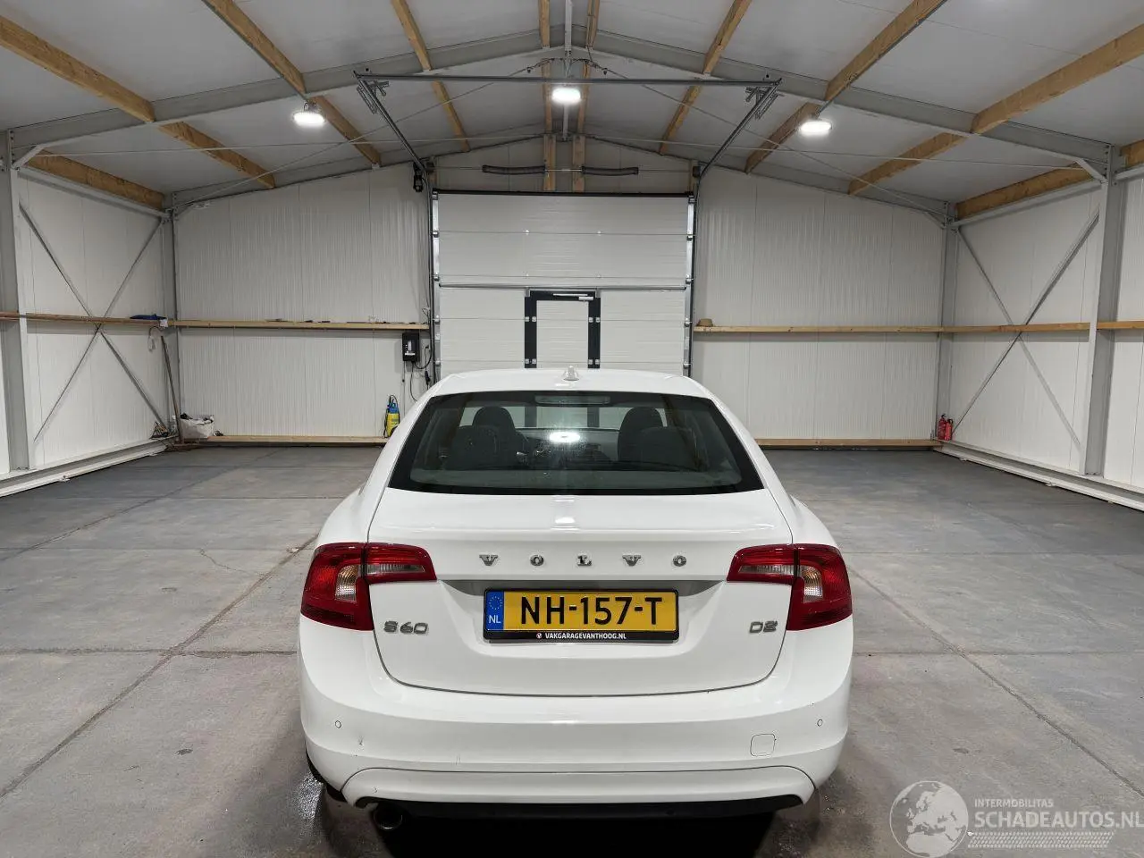Volvo S-60 2017 фото 7