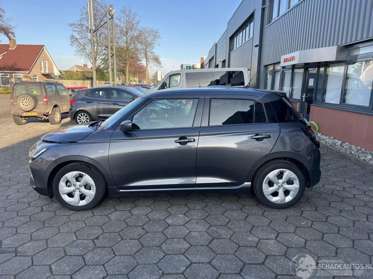Suzuki Swift 2024 photo 2