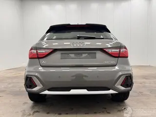Audi A1 2025 фото 6
