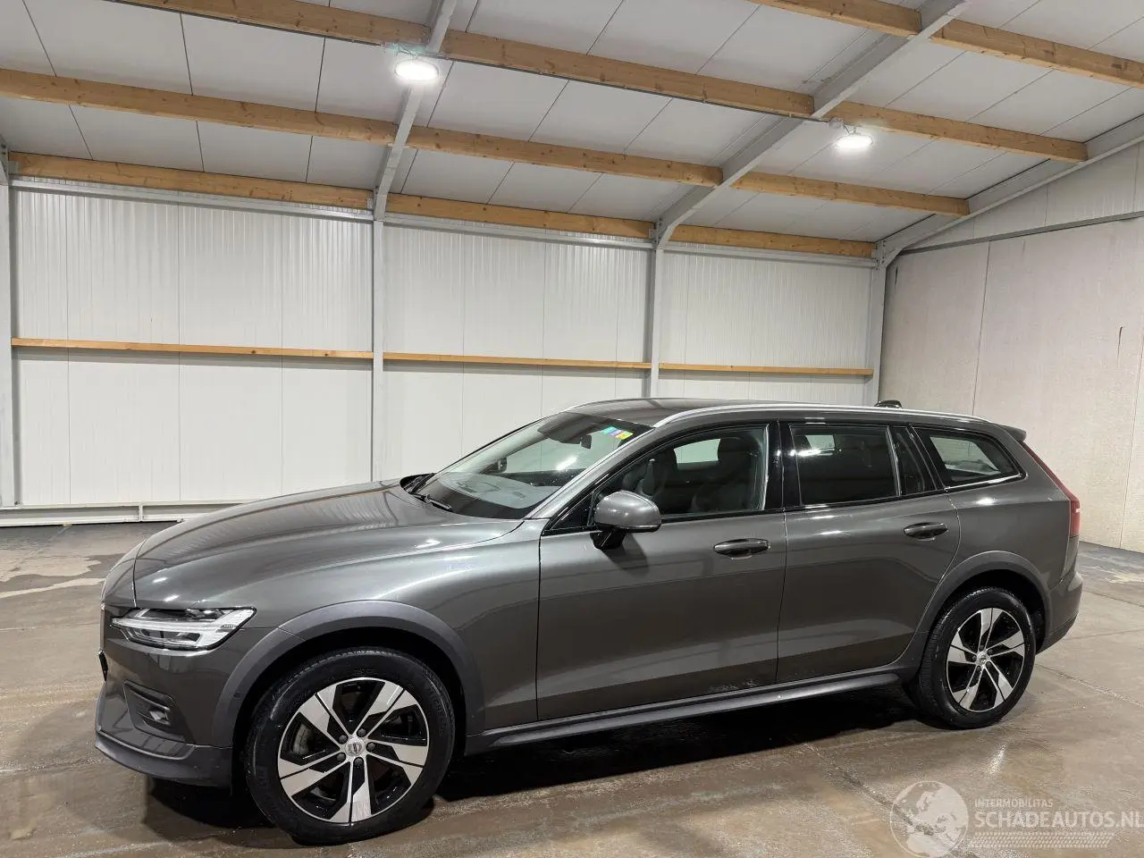 Volvo V-60 2021 foto 9