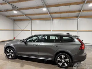 Volvo V-60 2021 foto 11