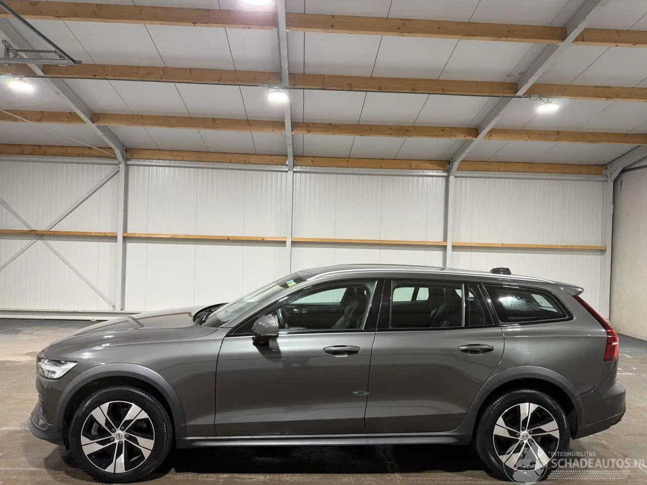 Volvo V-60 2021 foto 8