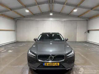 Volvo V-60 2021 foto 4