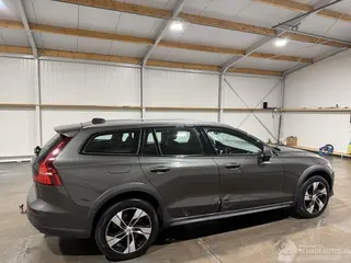 Volvo V-60 2021 foto 5