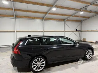 Volvo V-60 2019 foto 5