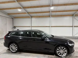 Volvo V-60 2019 foto 2