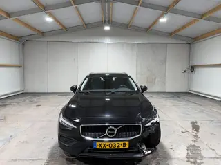 Volvo V-60 2019 foto 4