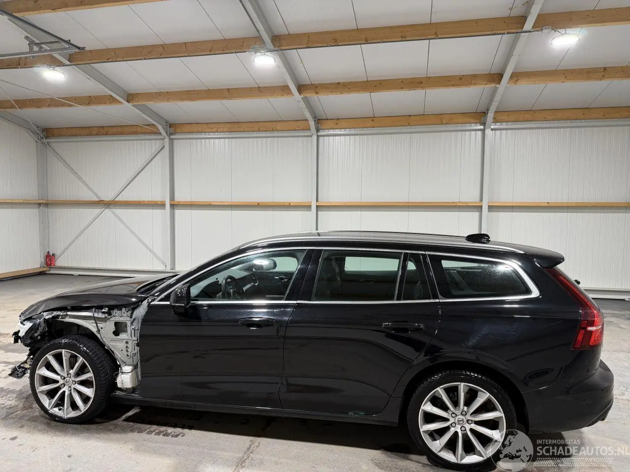 Volvo V-60 2019 foto 11