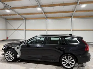 Volvo V-60 2019 foto 11