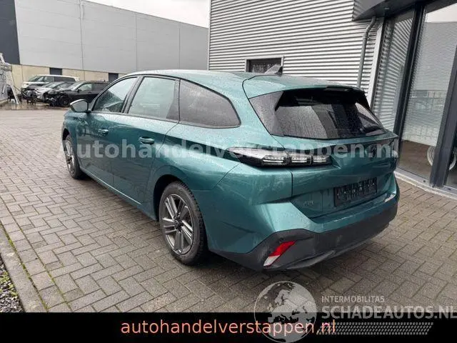 Peugeot 308 2024 photo 3
