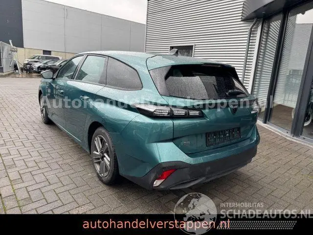 Peugeot 308 2024 photo 2