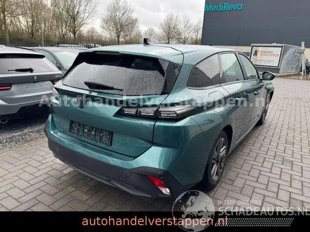 Peugeot 308 2024 photo 1