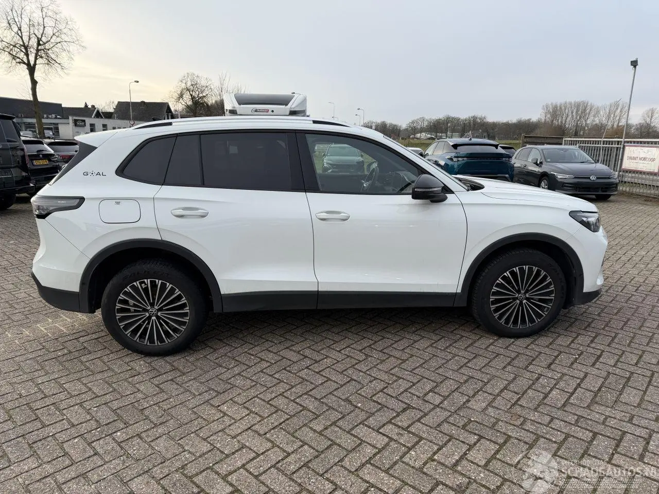 Volkswagen Tiguan 2025 фото 9