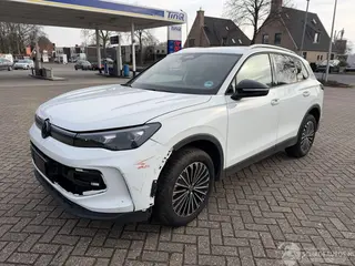 Volkswagen Tiguan 2025 фото 1