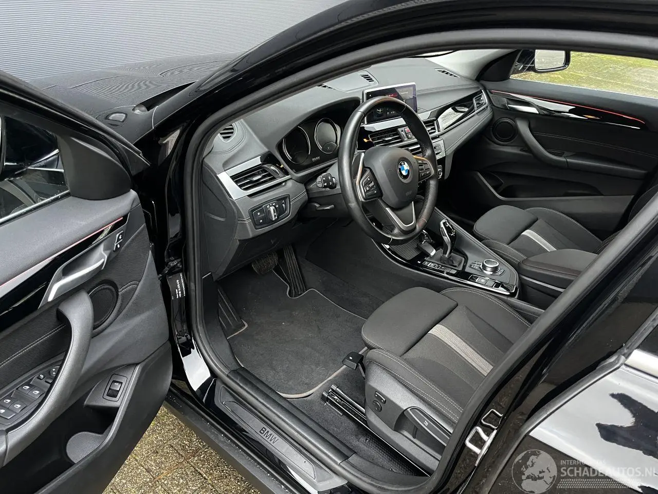 BMW X2 2020 фото 8