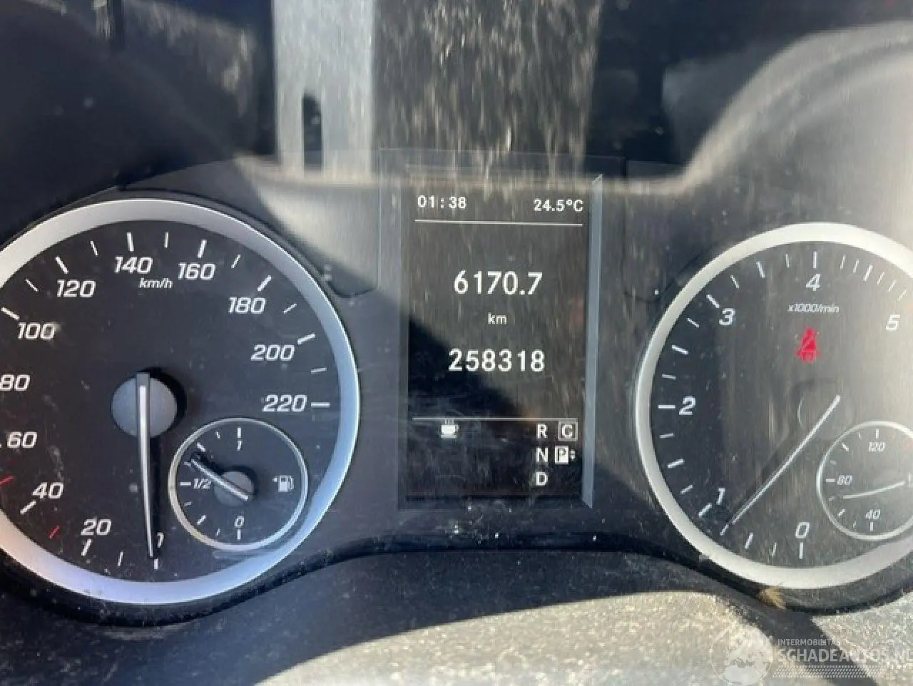Mercedes Vito 2019 photo 11