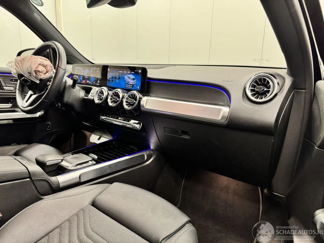 Mercedes EQB 2024 photo 11
