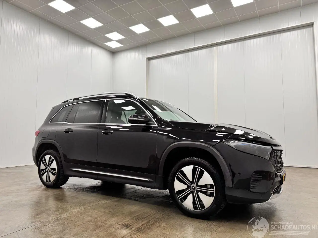 Mercedes EQB 2024 photo 1
