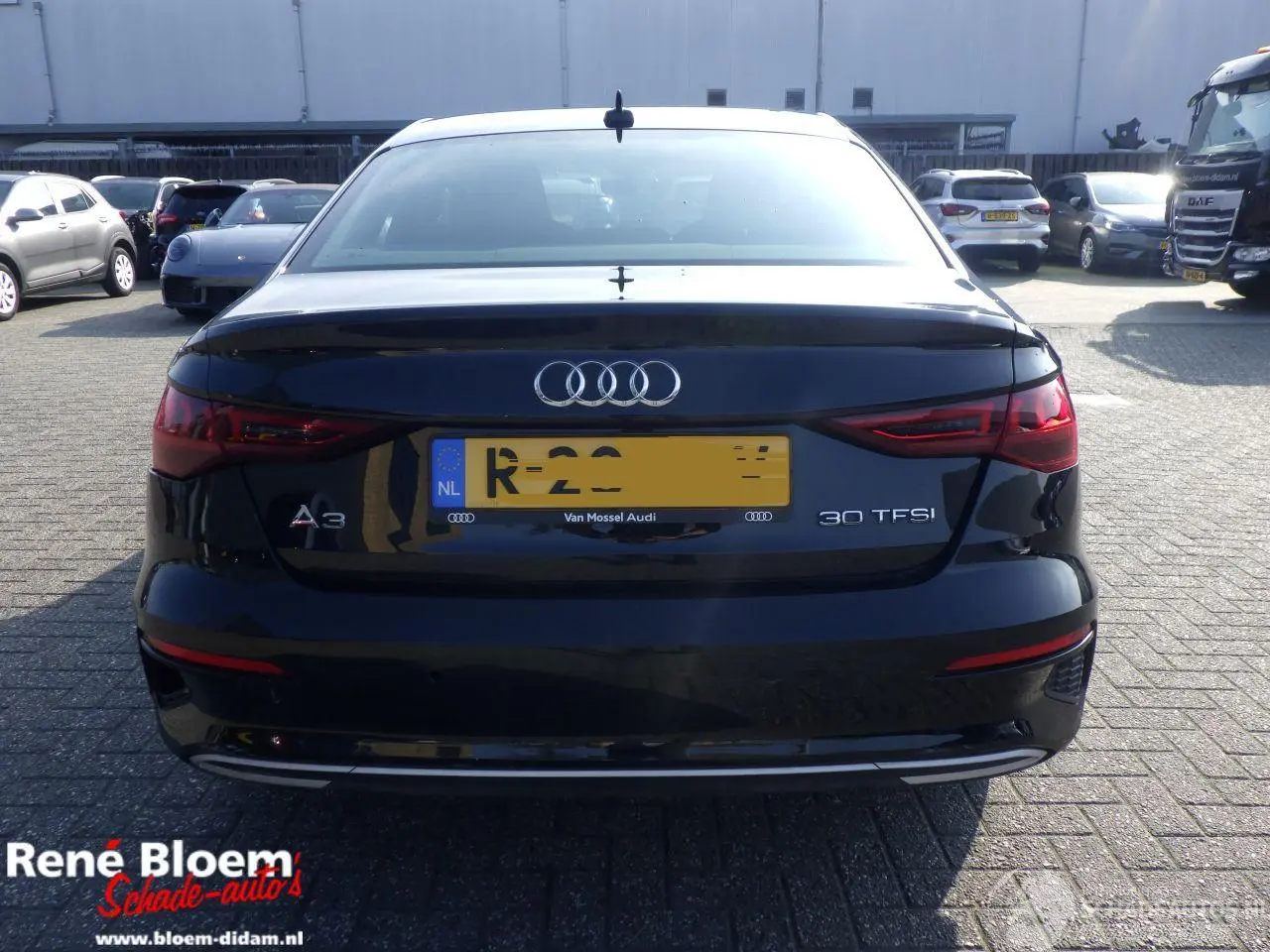 Audi A3 2023 фото 6