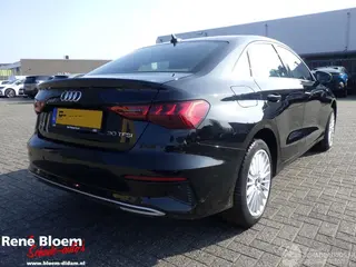 Audi A3 2023 фото 1