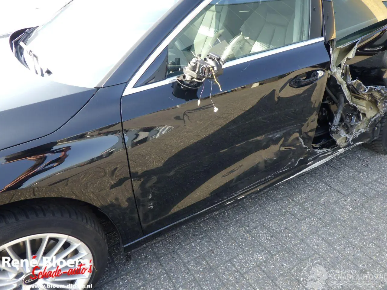 Audi A3 2023 фото 8