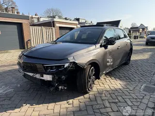 Opel Astra 2023 photo 2