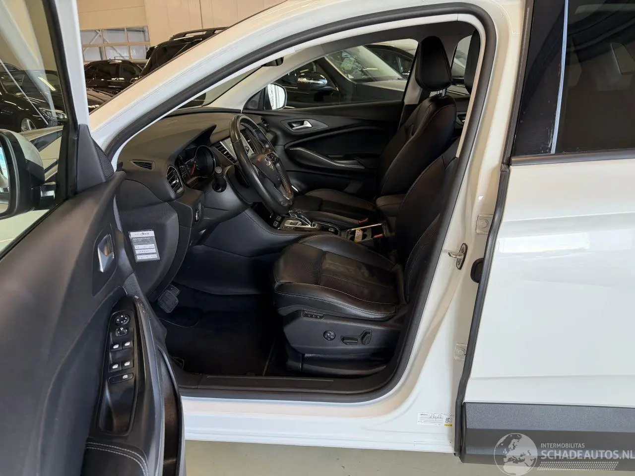 Opel Grandland 2021 фото 10