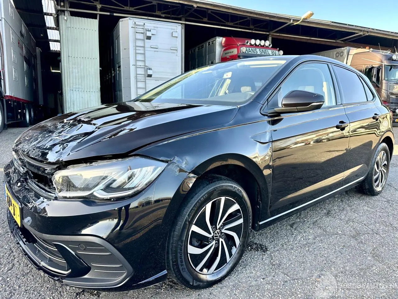 Volkswagen Polo 2023 foto 2