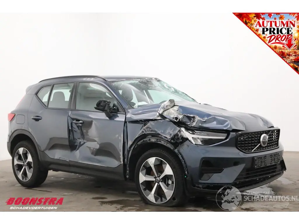 Volvo XC40 2025 photo 2